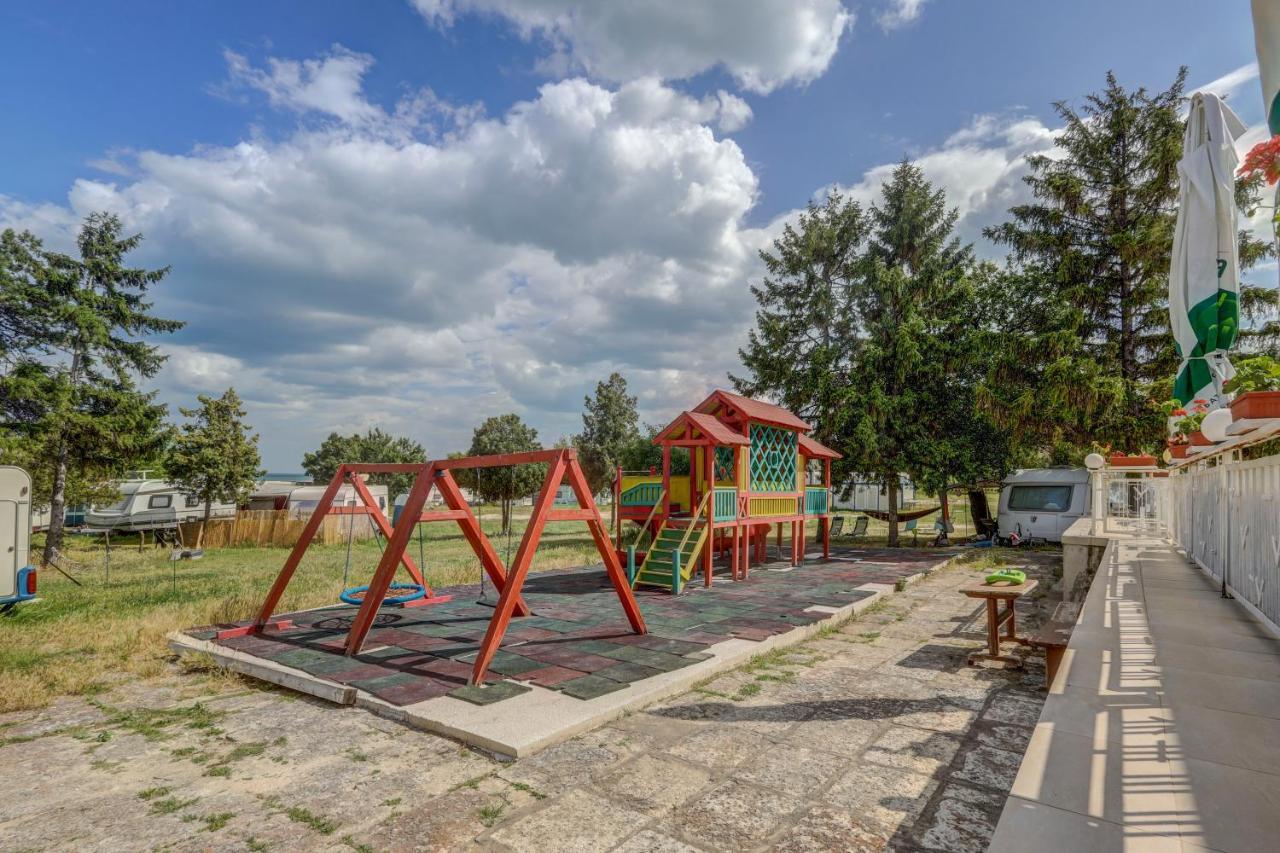 Camping Saint George Topola Bagian luar foto