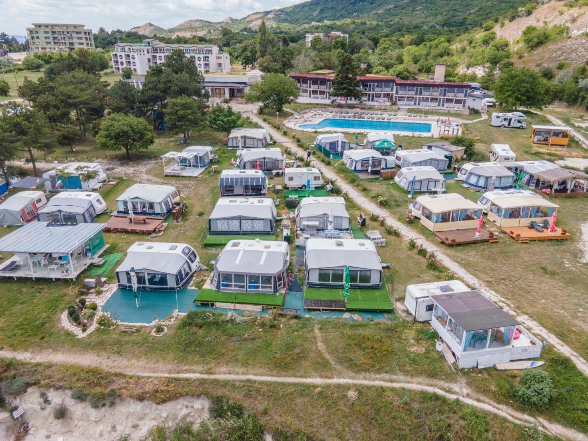 Camping Saint George Topola Bagian luar foto