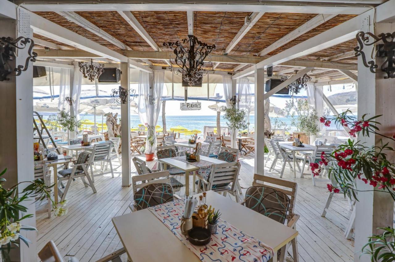 Camping Saint George Topola Bagian luar foto