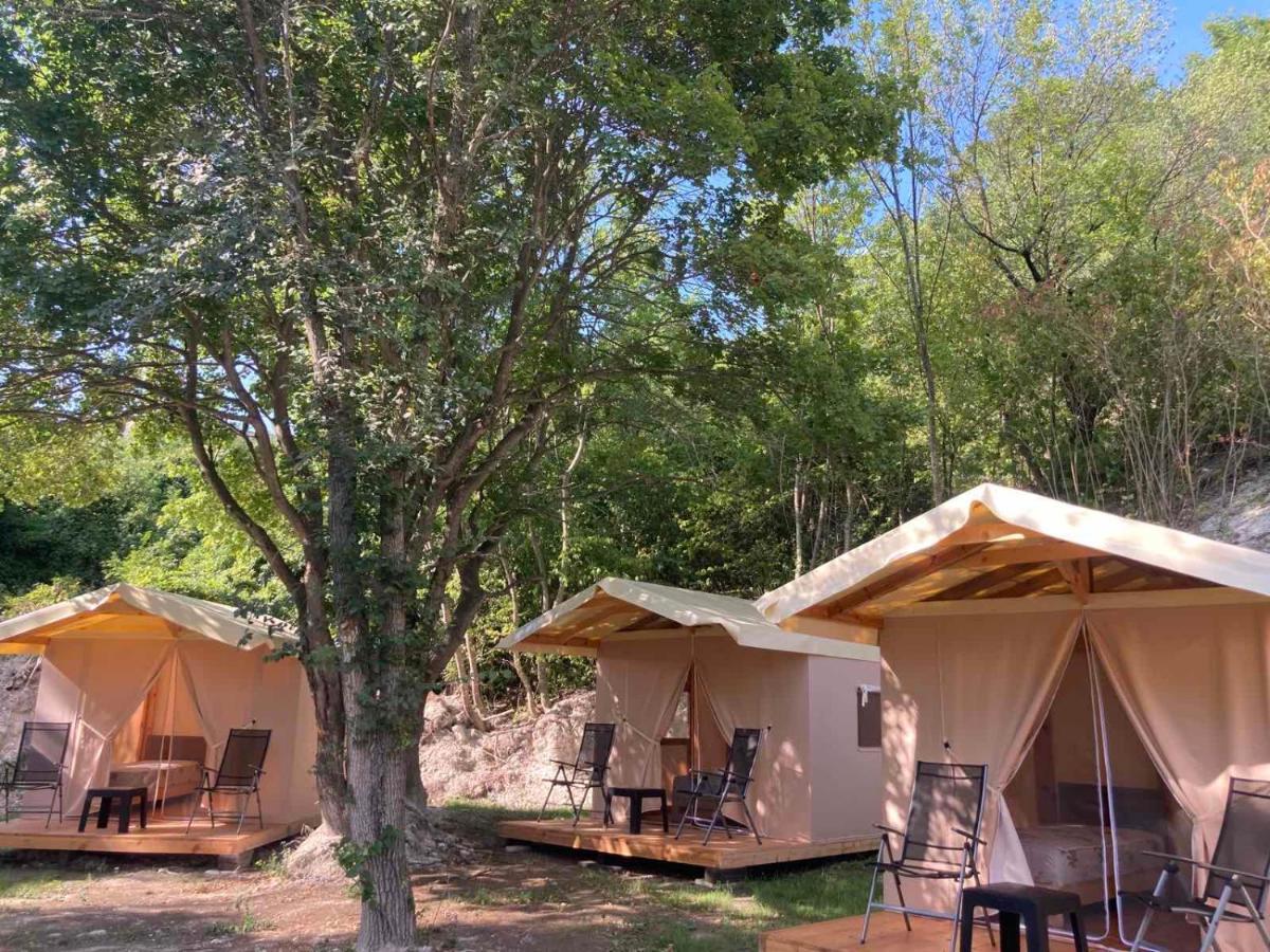 Camping Saint George Topola Bagian luar foto