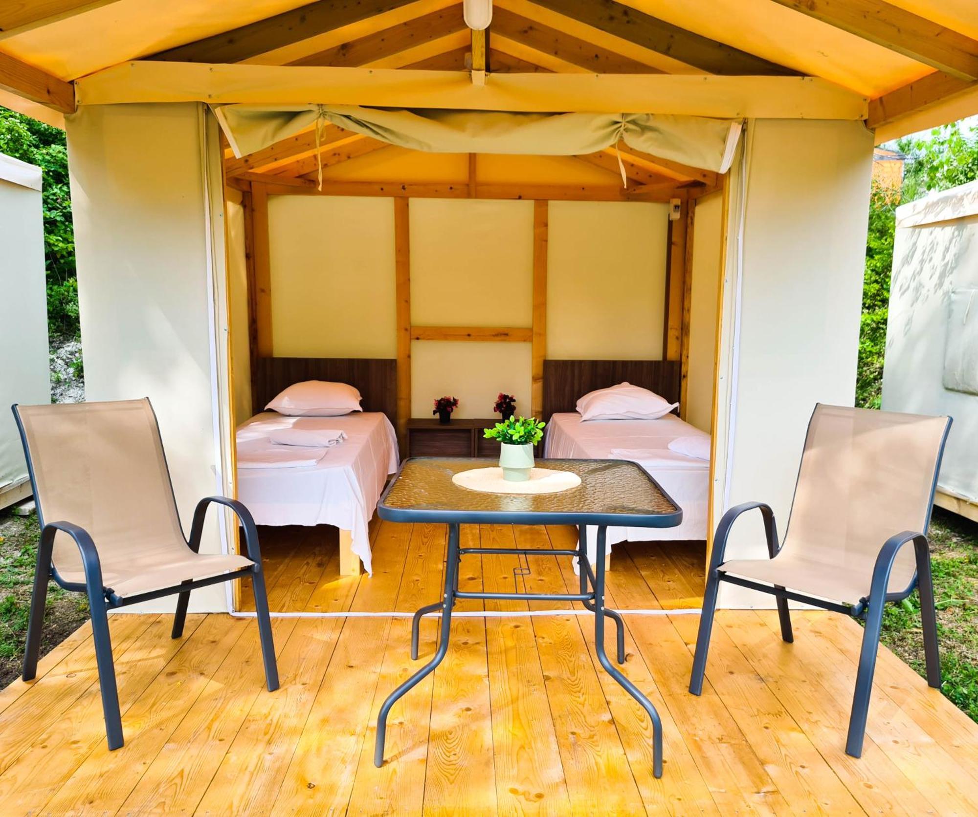 Camping Saint George Topola Bagian luar foto